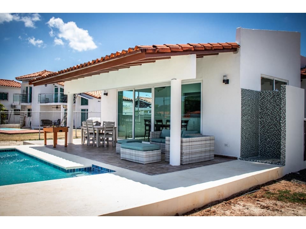 CASA HERMOSA CON PISCINA EN GORGONA — foto 4