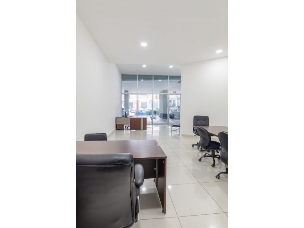 VENTA ALQUILER OFICINA AVENIDA BALBOA PH YACHT CLUB — foto 2