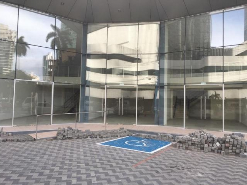 ALQUILER DE LOCAL COMERCIAL BELLA VISTA EN PARK PLAZA MALL — foto 2