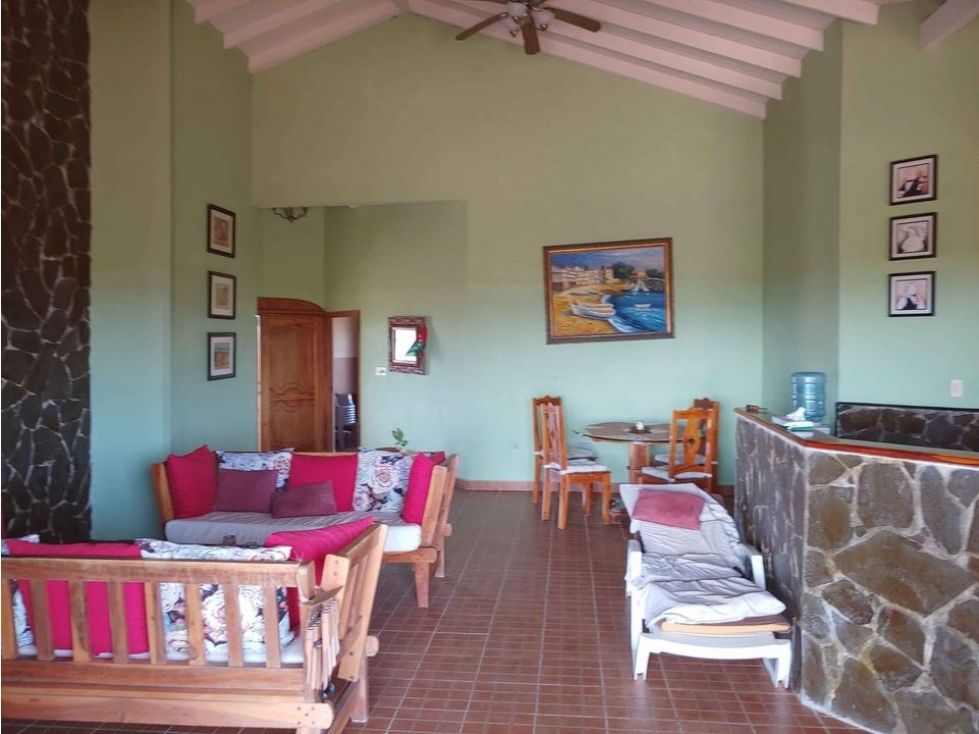 VENDO CASA DE PLAYA A SOLO 30 MINUTOS DE DAVID - 3