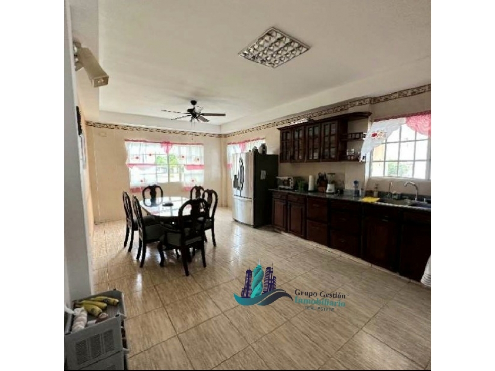 VENTA DE CASA EN URBANIZACIÓN LA PERLA — foto 4