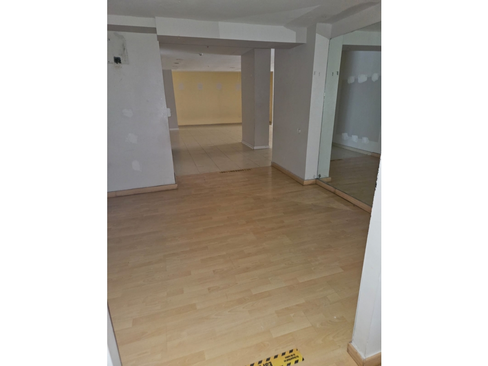 ALQUILER LOCAL COMERCIAL EL CANGREJO 214MTRS EV — foto 5