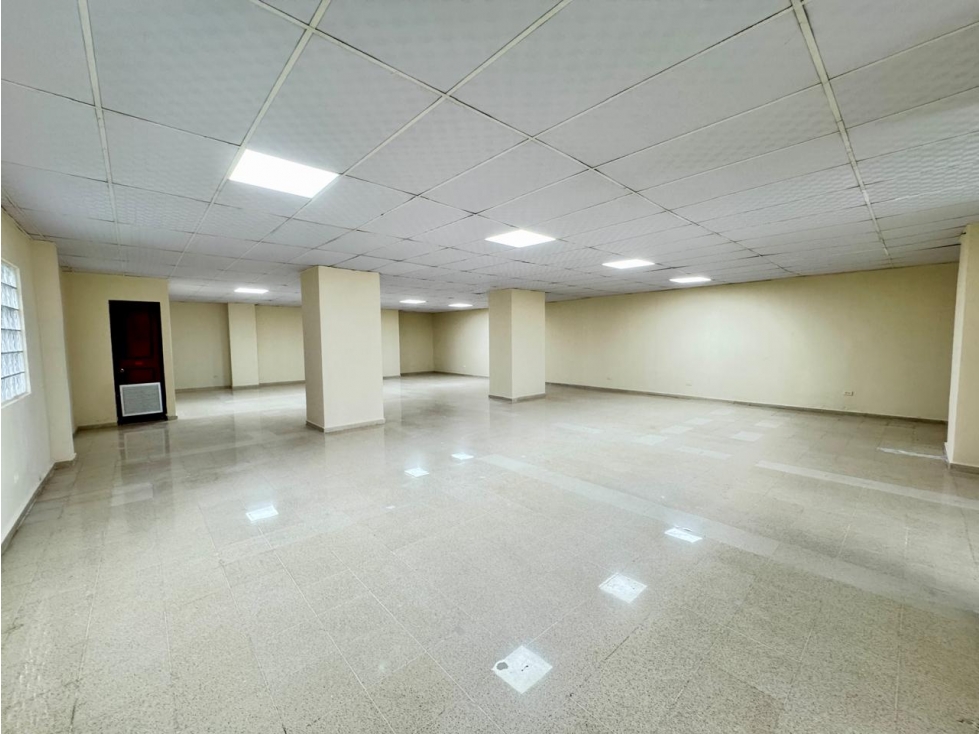 ALQUILO LOCAL 235 M2 EN PB VÍA ESPAÑA — foto 5