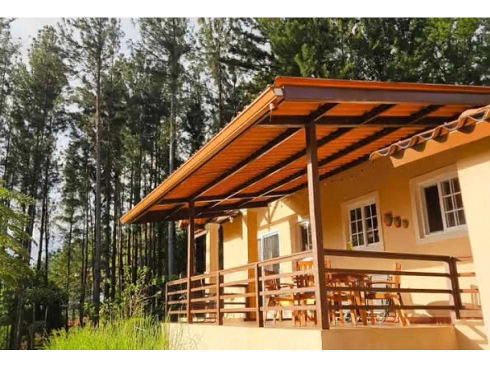 VENTA CASA CAMPESTRE EN ALTOS DEL MARIA VALENCIA 2100 M2 CV