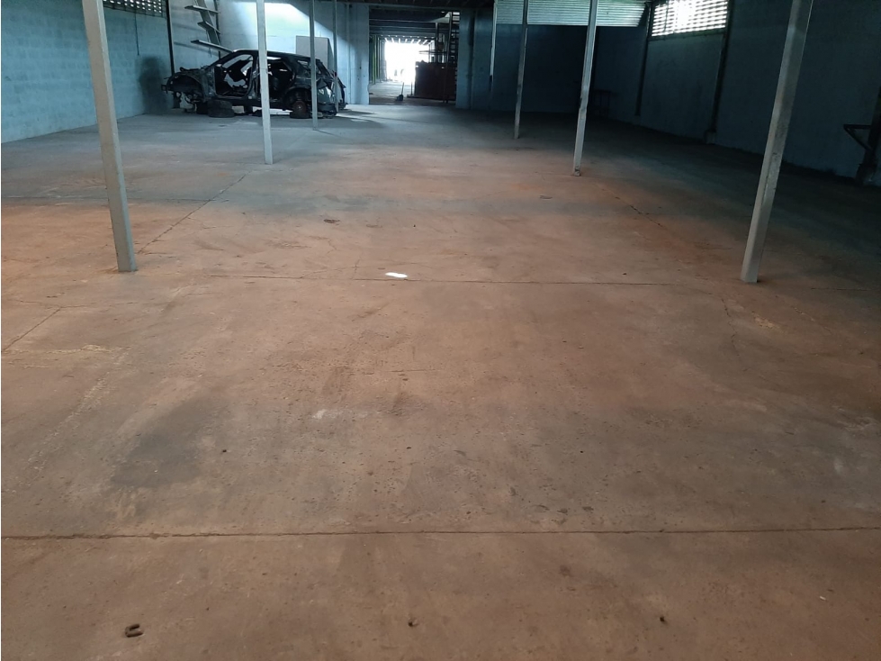 VENTA GALERA EN CALLE14 RIO ABAJO EV - 4