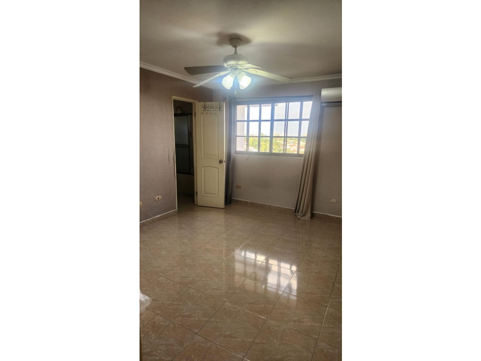 VENTA CASA CENTRICA CON PATIO BETHANIA - 3