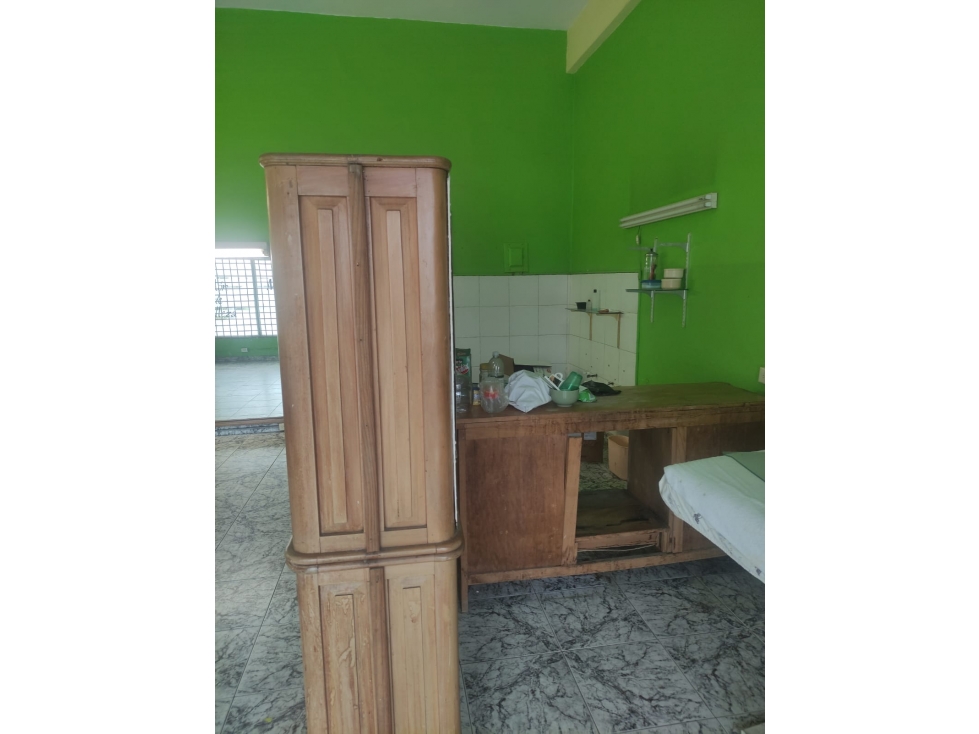 VENTA DE LOCAL EN VIA BRASIL - UBICACIÓN ESTRATÉGICA AK - 5