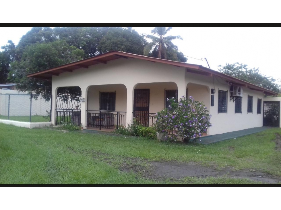 VENTA DE CASA DE ESQUINA EN CHAME 4 RECAMARAS — foto 3