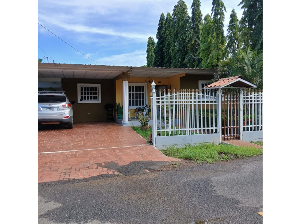SE VENDE HERMOSA CASA GRANDE EN CHITRÉ — foto 3