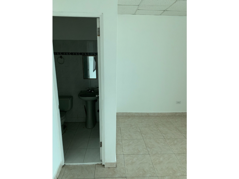 ALQUILER DE OFICINA EN EL DORADO, CENTURY TOWER AQ - 4