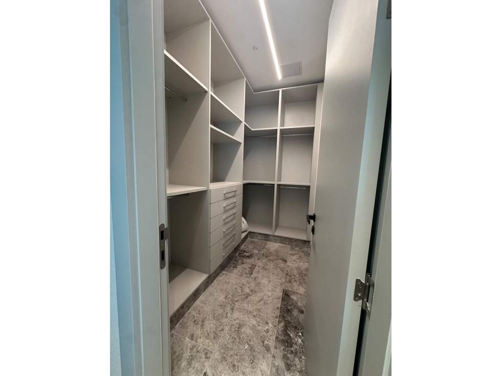 SE VENDE APARTAMENTO EN PACIFIC POINT - TIENE 360MTS CUADRADOS — foto 3