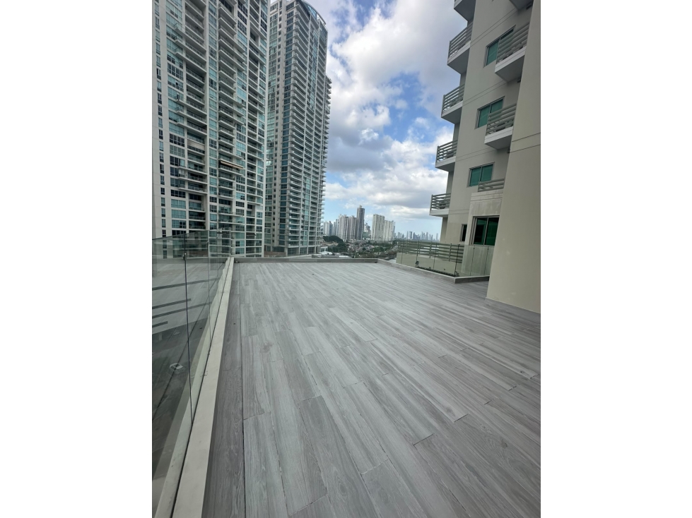 SE VENDE APARTAMENTO EN PACIFIC POINT - TIENE 378MTS CUADRADOS — foto 3