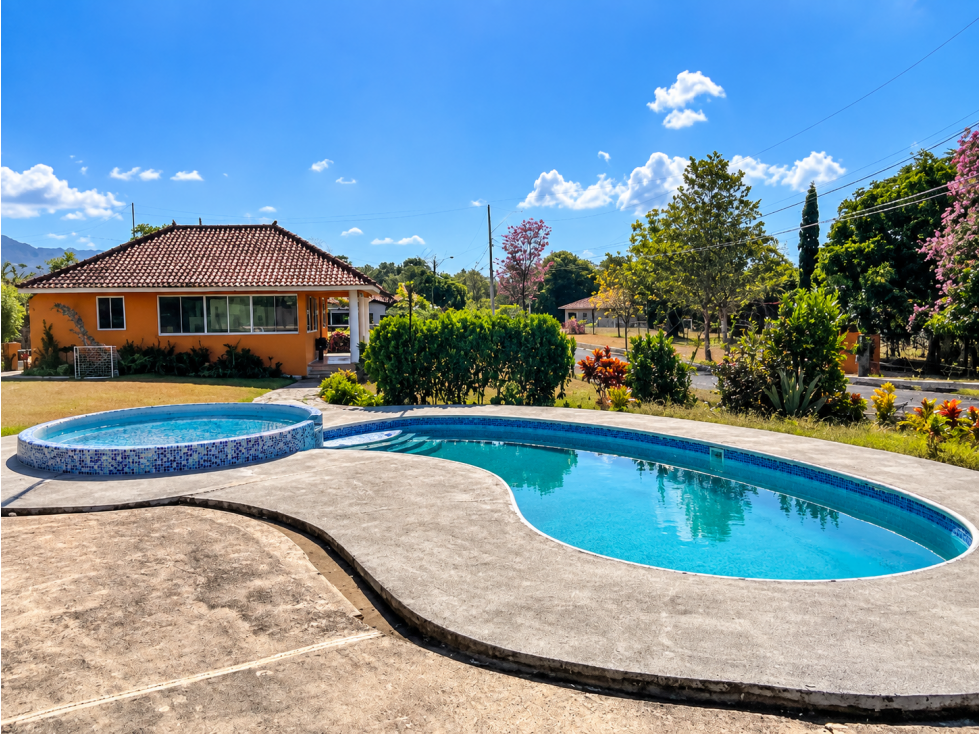 VENTA LOTE CHAME 1,232.22 m² DE TERRENO PLANO CON PISCINA CV - 3