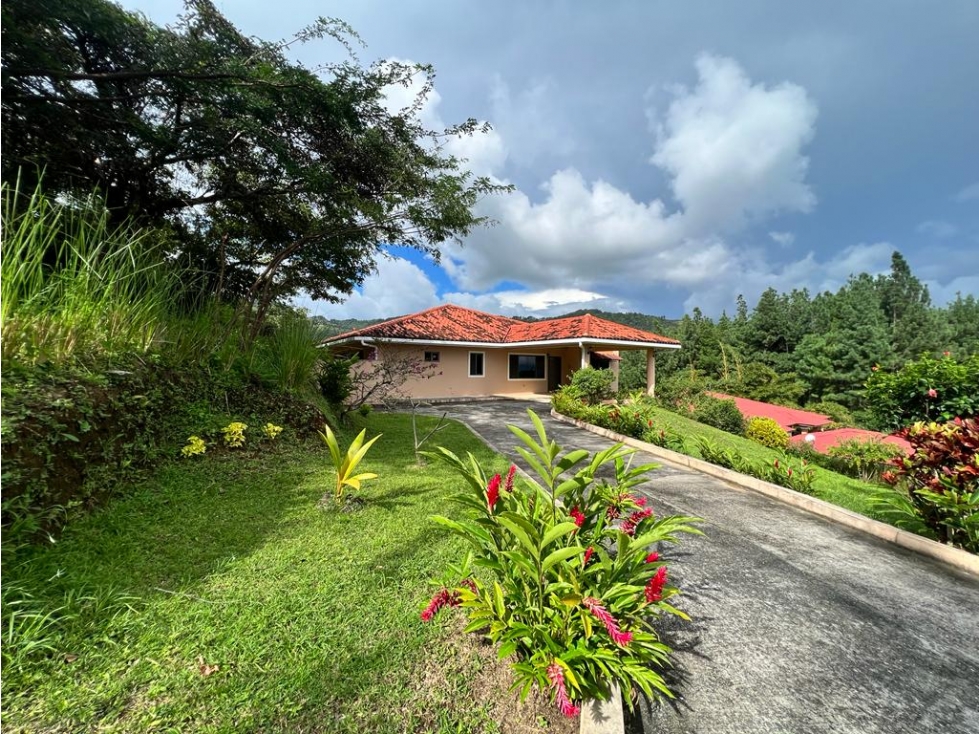 VENTA CASA CON VISTA AL MAR Y A LA MONTAÑA ALTOS DEL MARIA - 1
