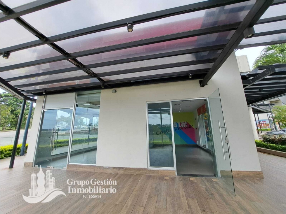 ALQUILER LOCAL CON TERRAZA EN COSTA VERDE CHORRERA 200M2