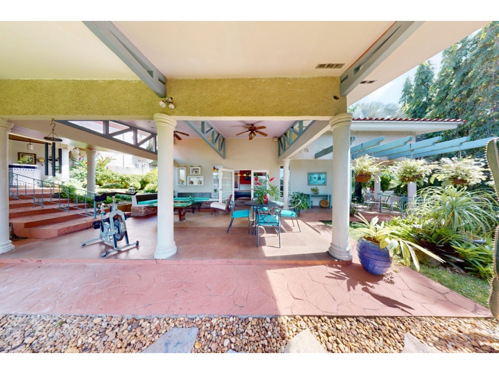 SE VENDE IMPRESIONANTE CASA DE 1.167M2 CON PISCINA EN DOS MARES AQ — foto 4