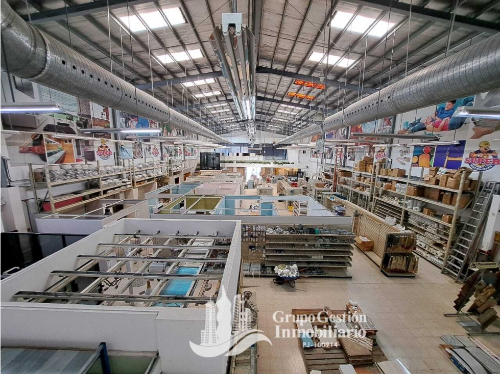 ALQUILER LOCAL 2500M2 EN TUMBAMUERTO MC - 6