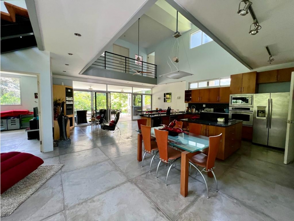 VENTA CASA EN ALTOS DEL MARIA CON PISCINA 5 Rec 1143MT2 MODERNA — foto 2