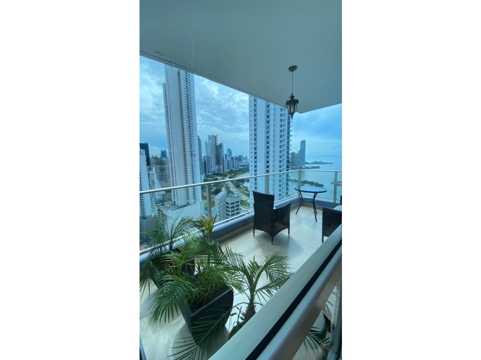 ALQUILO APARTAMENTO AMOBLADO VISTA AL MAR AV BALBOA PH VISTA BALBOA YL — foto 3
