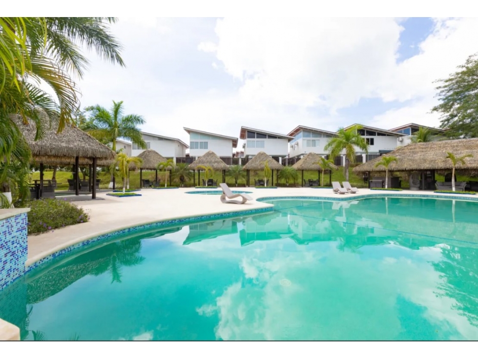 VENTA CASA DE PLAYA EN CORONADO MODERNA DE 3 RECAMARAS MDL
