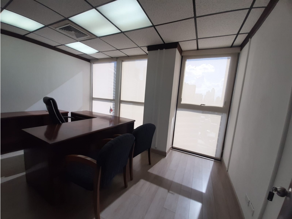 OFICINA AMOBLADA 402MT TORRE HUMBOLDT MARBELLA 10 ESTACINAMIENTOS — foto 5
