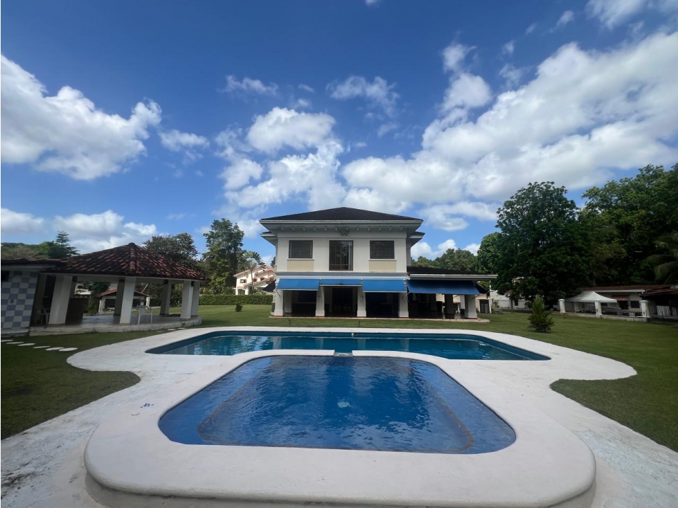 ALQUILER CASA CON PISCINA 4 RECAMARAS CAMINO DE CRUCES MLD