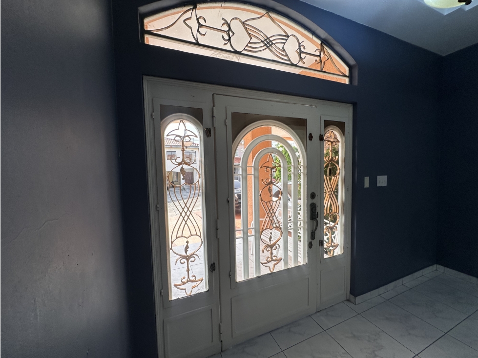 VENTA CASA EN ALTOS DEL BOSQUE, EL DORAL 329.82MTR — foto 3