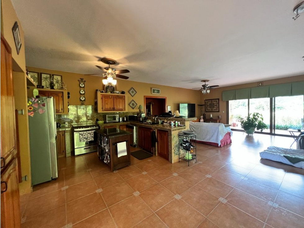 VENTA CASA CON PISCINA EN ALTOS DEL MARIA - 5