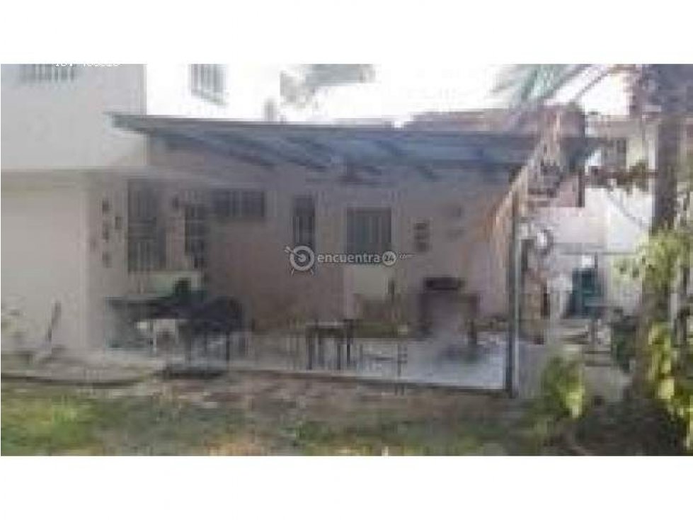 CONDADO DEL REY, VENDO CASA CON AMPLIO TERRENO - 4