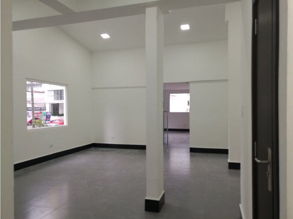 CASA COMERCIAL / LOCAL / OFICINA NUEVO A ESTRENAR - 3