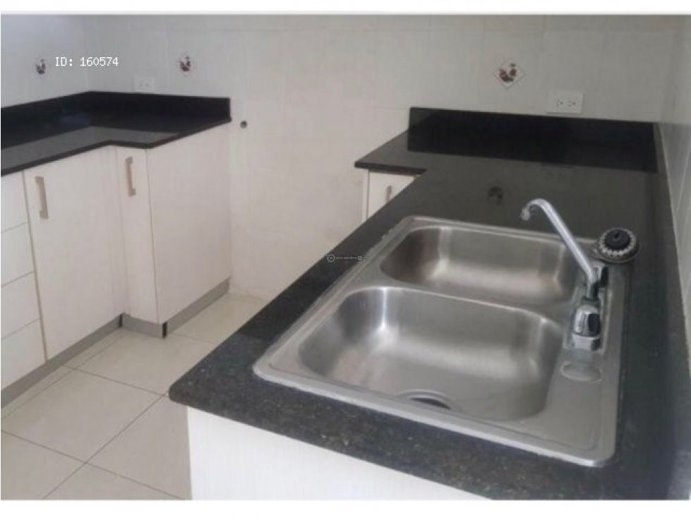 APARTAMENTO L/B EN EL CANGREJO PH ARANJUEZ 3 REC - 5