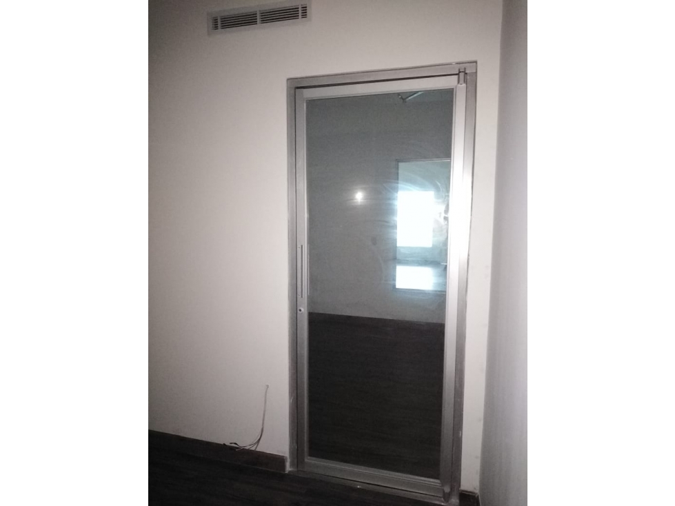 OFICINA COMODA EN COSTA DEL ESTE 148.18M2 - 4