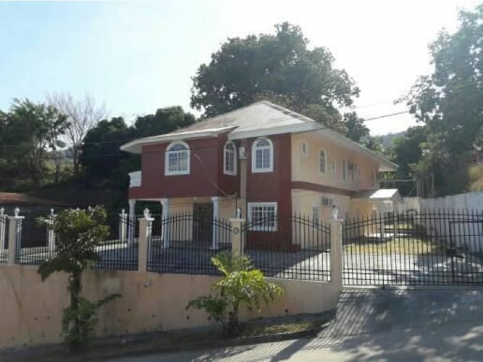 ALQUILER CASA 368M2 5 RECÁMARAS EN LAS CUMBRES KAF