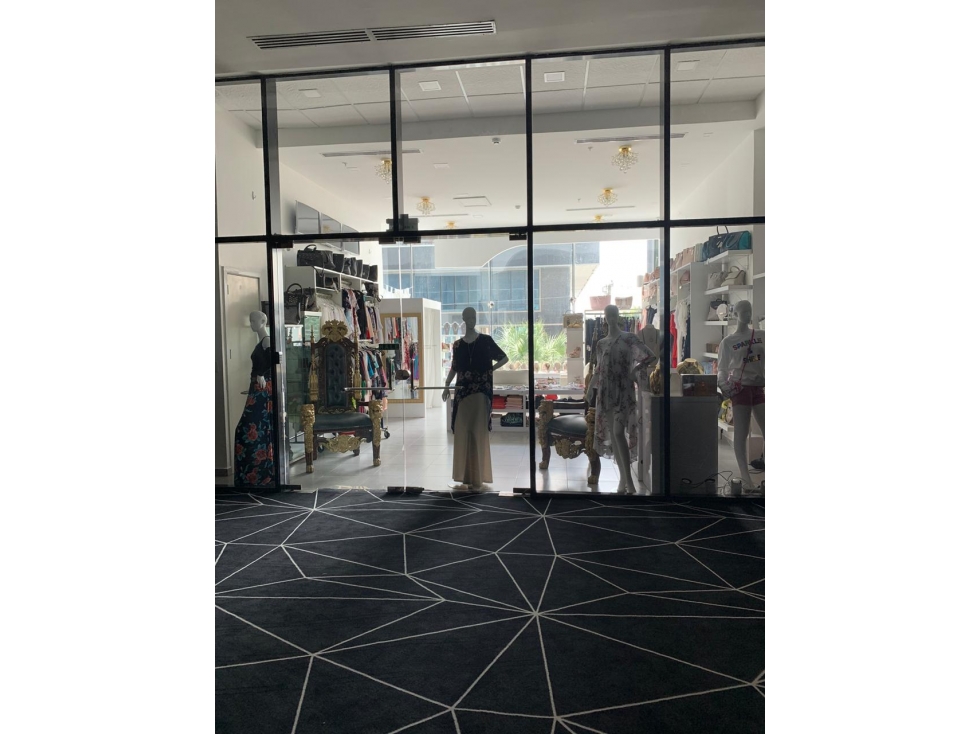 LOCAL 60M2 EN OBARRIO, SORTIS BUSINESS TOWER IMPECABLE JP — foto 4