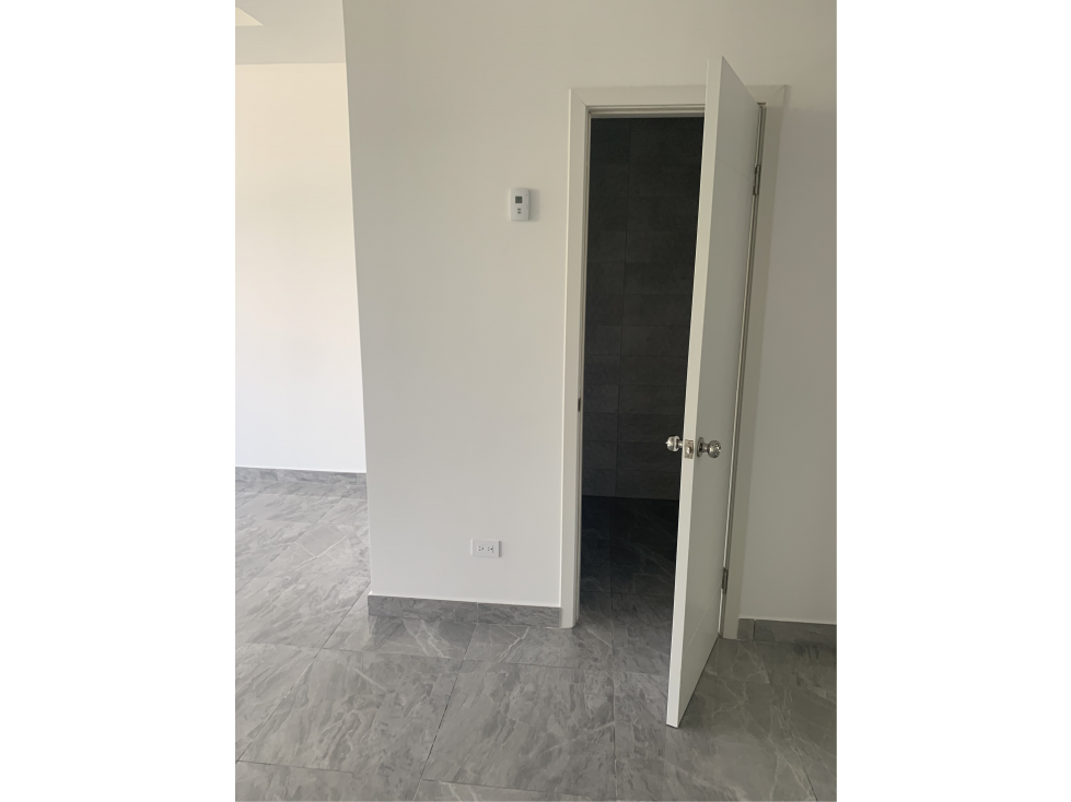 OPORTUNIDAD DE ALQUILER OFICINA DE 400M2 A ESTRENAR, SUNSET STRIP — foto 5