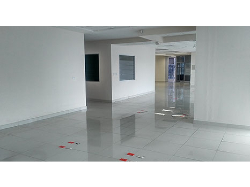 ALQUILER OFICINA EN GLOBAL BANK — foto 4