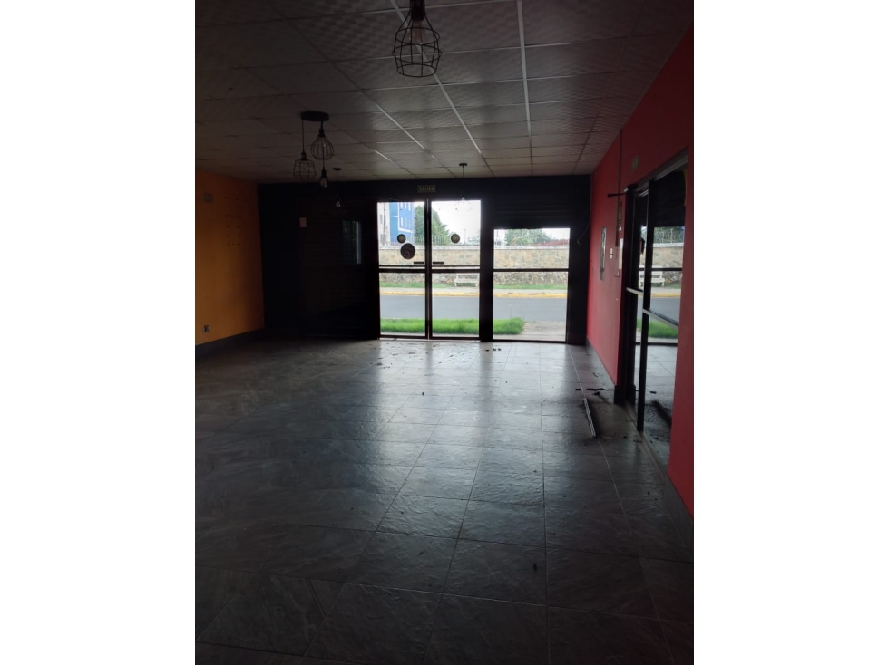 SE VENDE LOCAL COMERCIAL O RESIDENCIAL EN SANTIAGO - 6