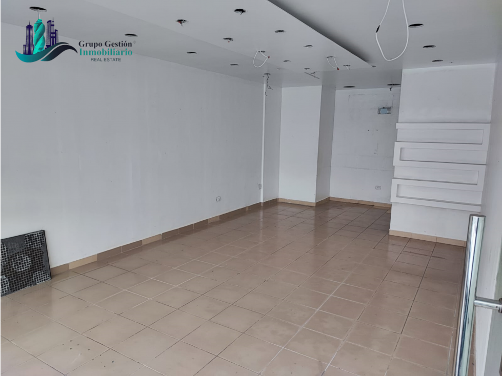 ALQUILER LOCAL COMERCIAL 45M2 DOBLE ALTURA OBARRIO VIA ESPAÑA — foto 3