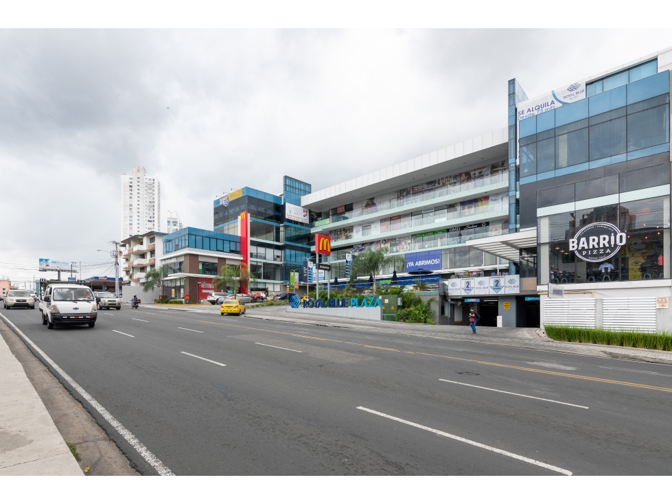 ALQUILER LOCAL 84M2 MEZANINE VIA PORRAS ROYAL BLUE PLAZA
