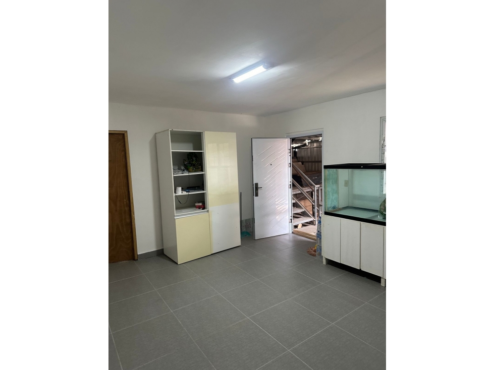 ALQUILER DE GALERAS CENTRO LOGISTICO LLANO BONITO 560M2 . gmz - 2