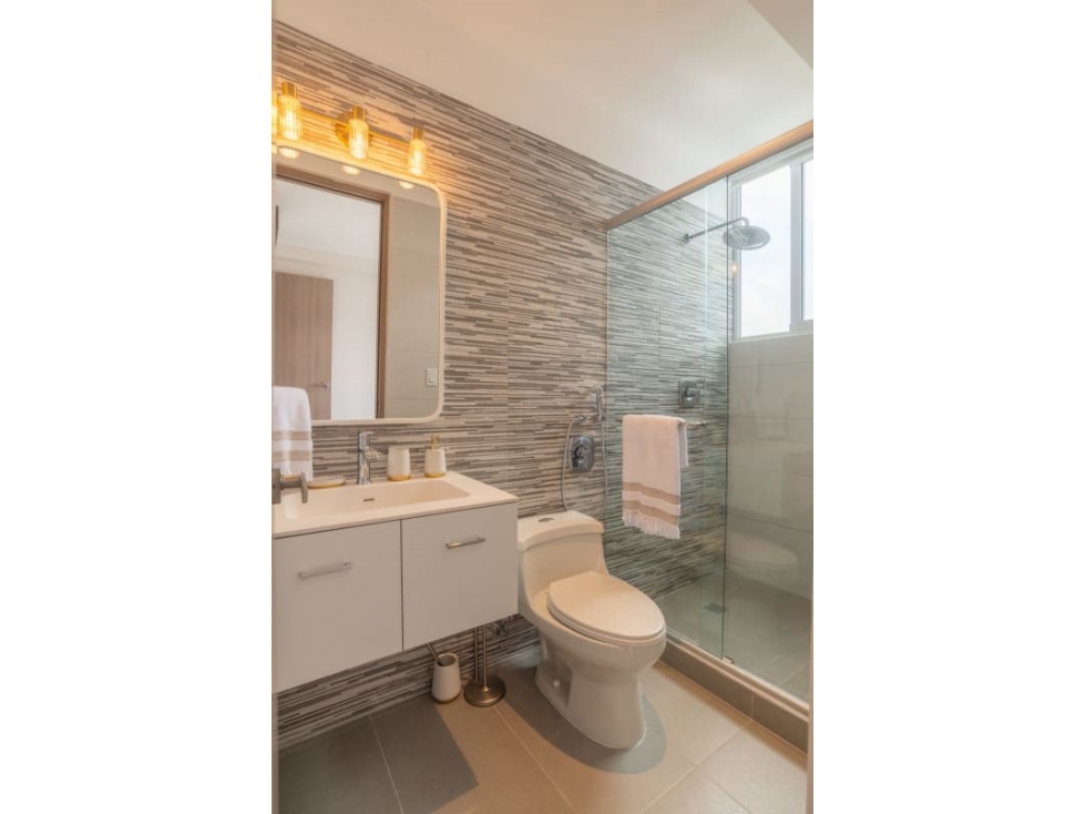 VENTA DE APARTAMENTO EXCLUSIVO EN VÍA ESPAÑA LOMA VISTA TOWER — foto 6