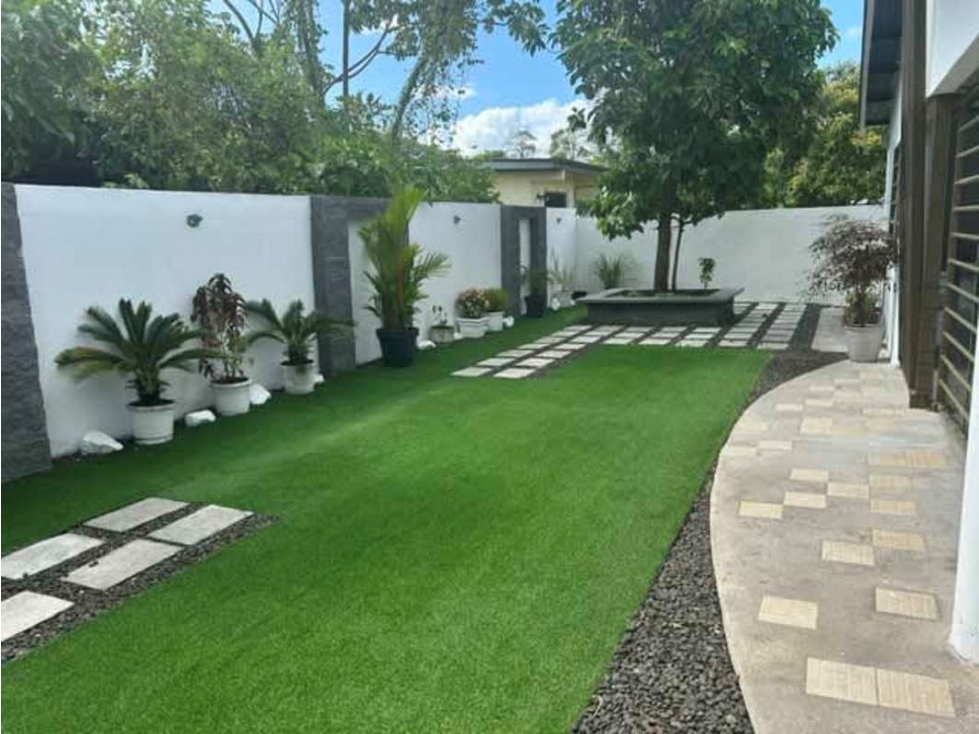 VENTA DE CASA EN CHANIS 272M2 - 4