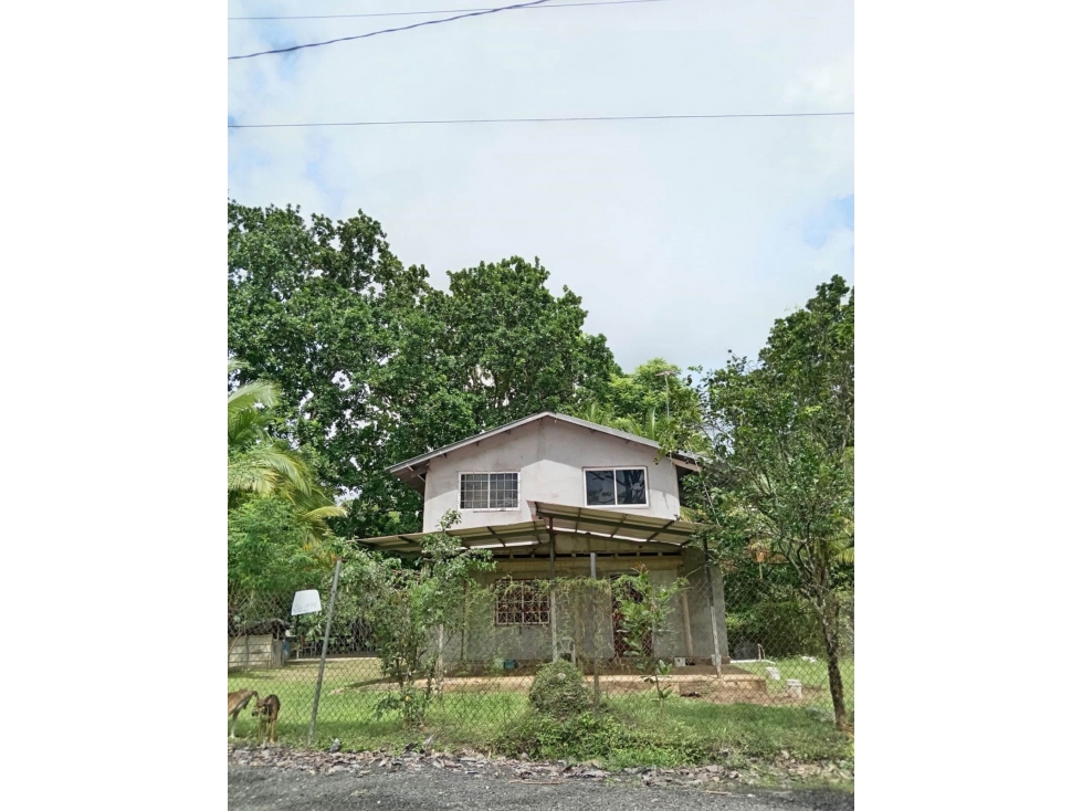 VENTA DE CASA CON TERRENO EN LA MESA DE SAN MARTIN CARRIAZO 4,565 MTS2 - 2