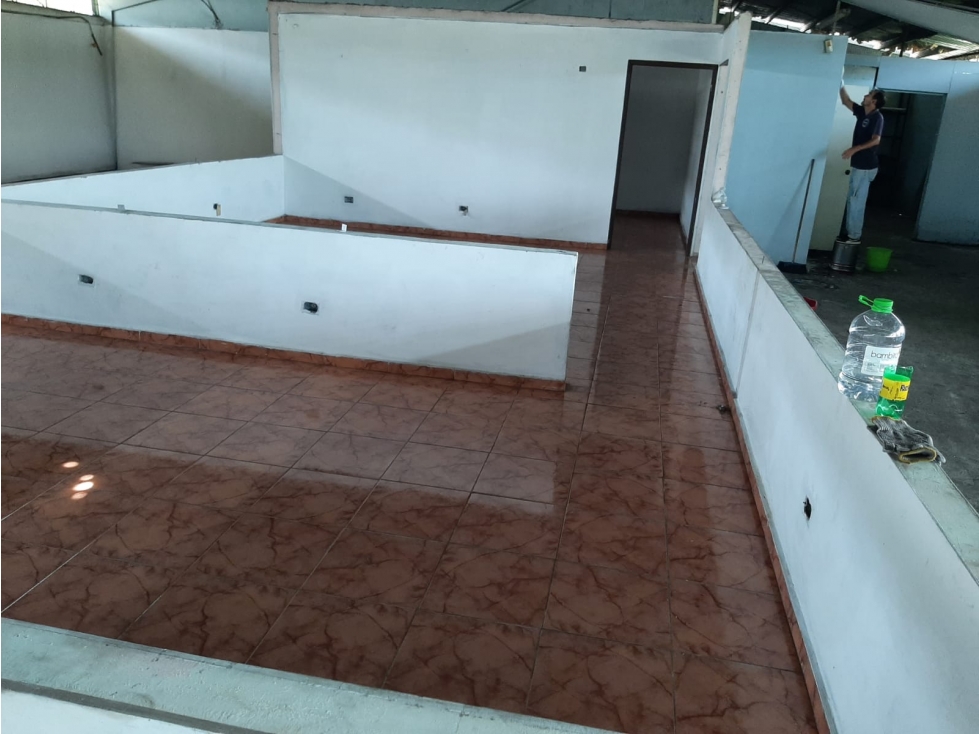 VENTA GALERA EN CALLE14 RIO ABAJO EV - 5