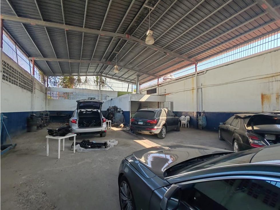 VENTA GALERA 640M2 PARQUE LEFEVRE SANTA ELENA MLD - 5
