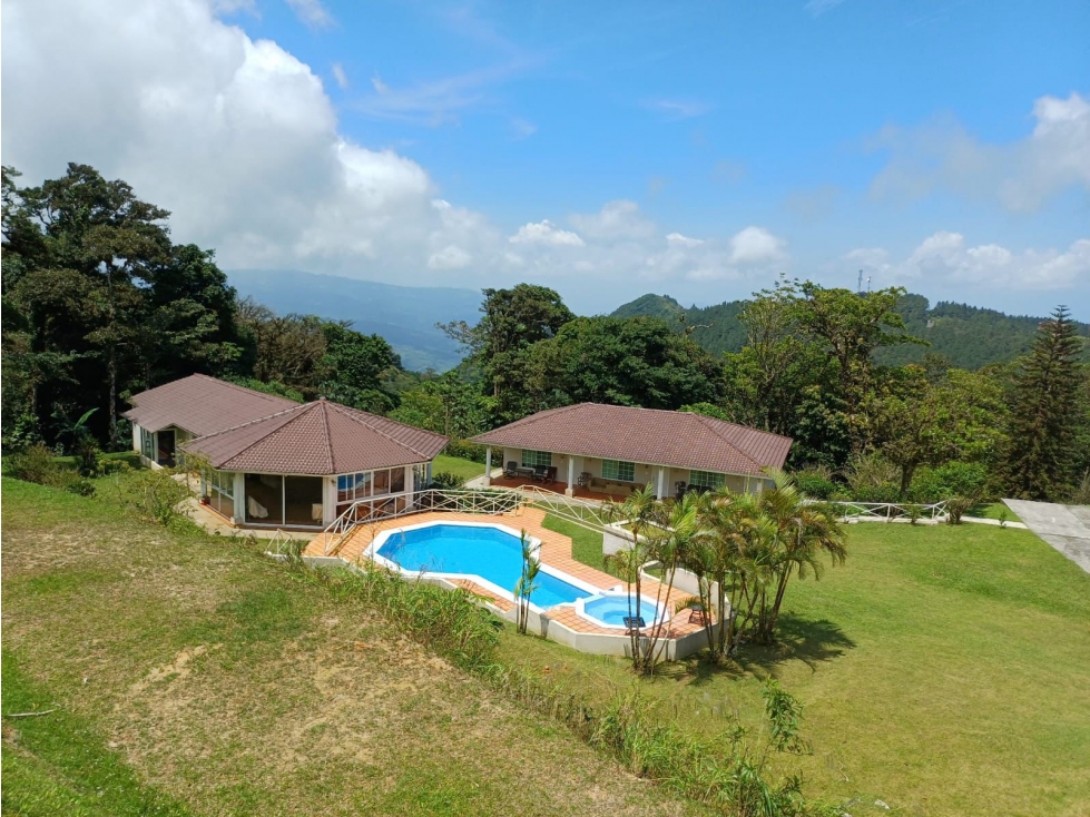 VENTA CASA ALTOS DEL MARIA 7632.86 M2 CON PISCINA CV