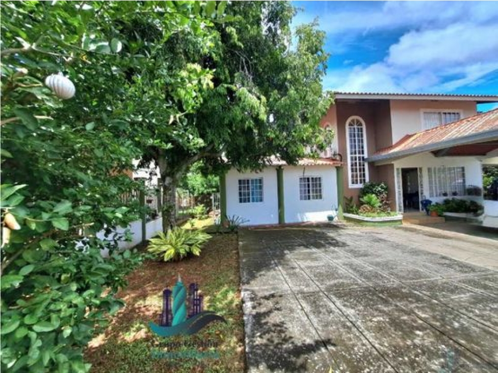 Alquilo elegante casa amoblada en David Federal Mall area — foto 4