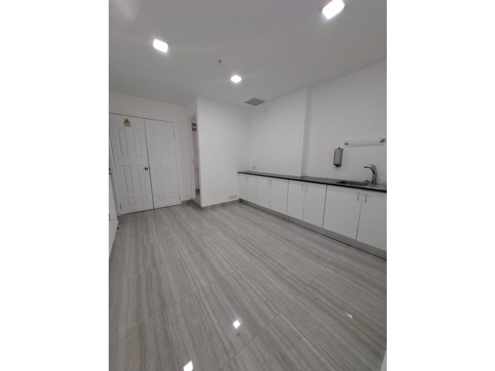 ALQUILER OFICINA AVENIDA SAMUEL LEWIS 125M2 PH SL55 MLD — foto 6