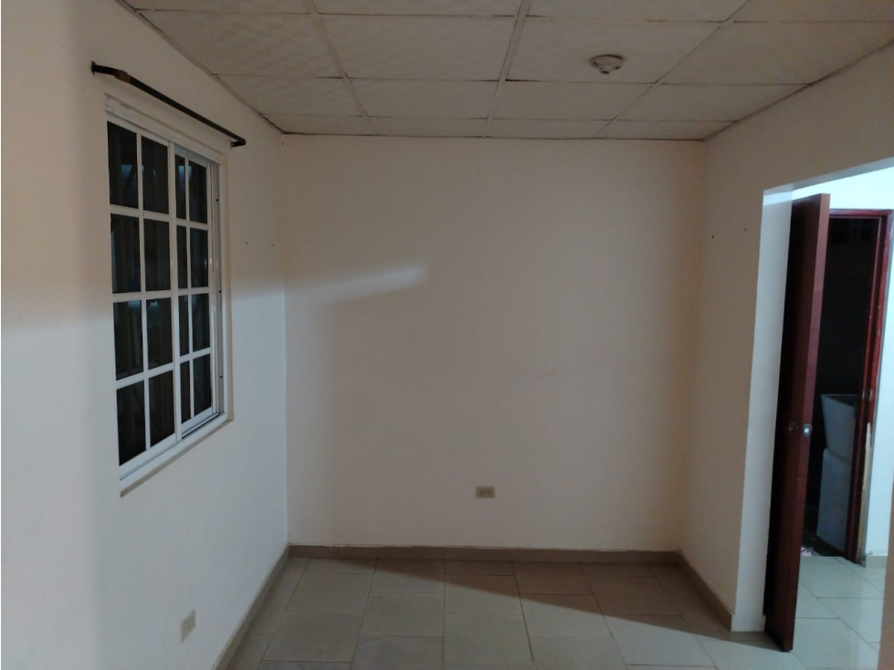 SE VENDE O SE ALQUILA GRANDE Y HERMOSA CASA EN CHITRÉ — foto 4