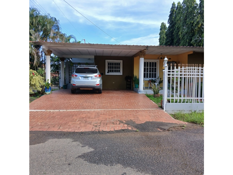 SE VENDE HERMOSA CASA GRANDE EN CHITRÉ — foto 4